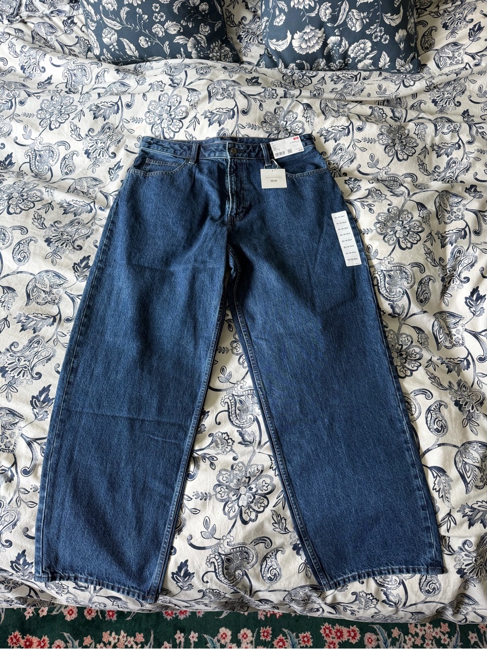 Uniqlo Women's Relaxed Jeans in Dark Blue Denim
